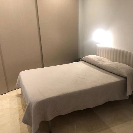 Estudio Con Parking Privado Apartment Мадрид Екстериор снимка