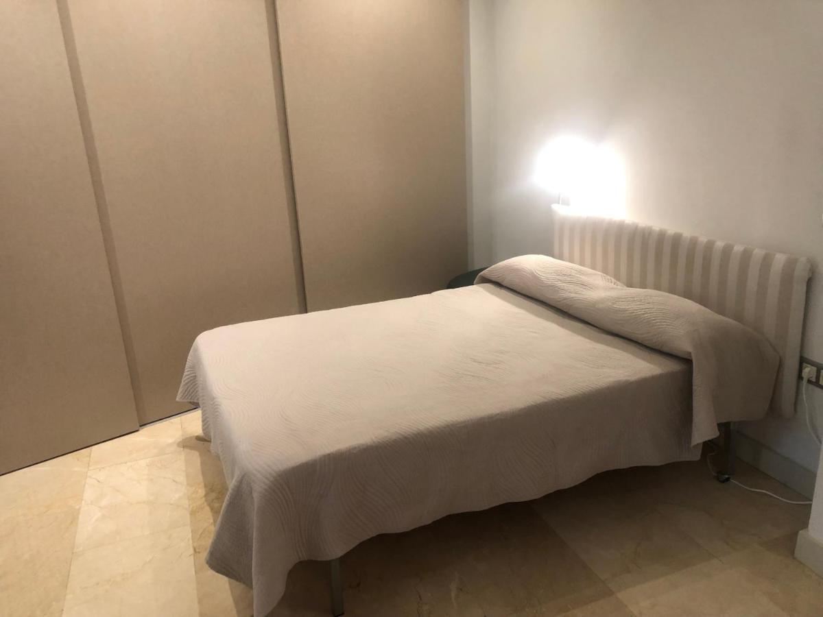 Estudio Con Parking Privado Apartment Мадрид Екстериор снимка