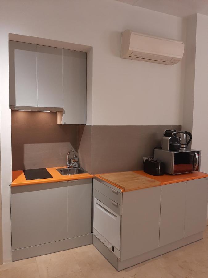 Estudio Con Parking Privado Apartment Мадрид Екстериор снимка