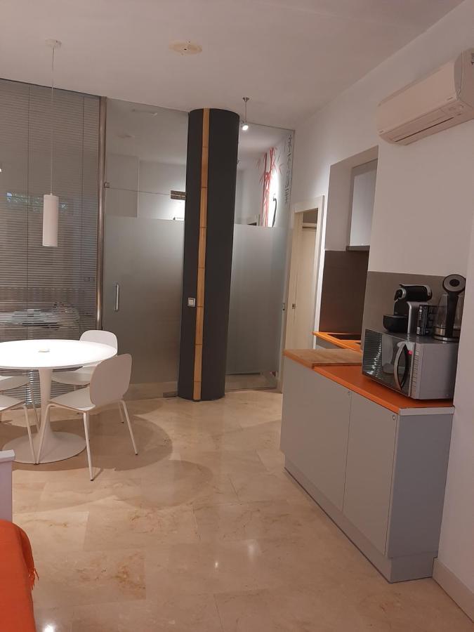 Estudio Con Parking Privado Apartment Мадрид Екстериор снимка