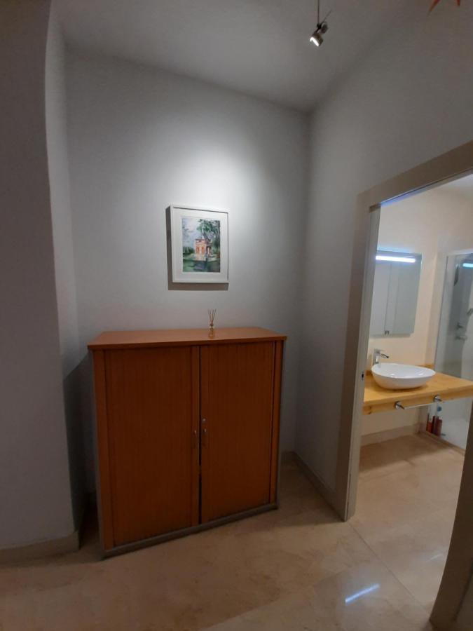 Estudio Con Parking Privado Apartment Мадрид Екстериор снимка